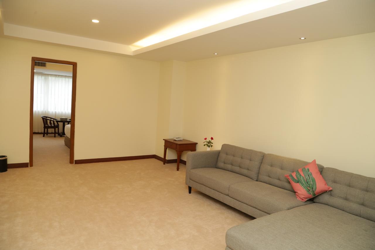Pacific Hotel Yangon Ngoại thất bức ảnh